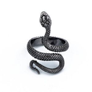 Elegant Serpent Ring