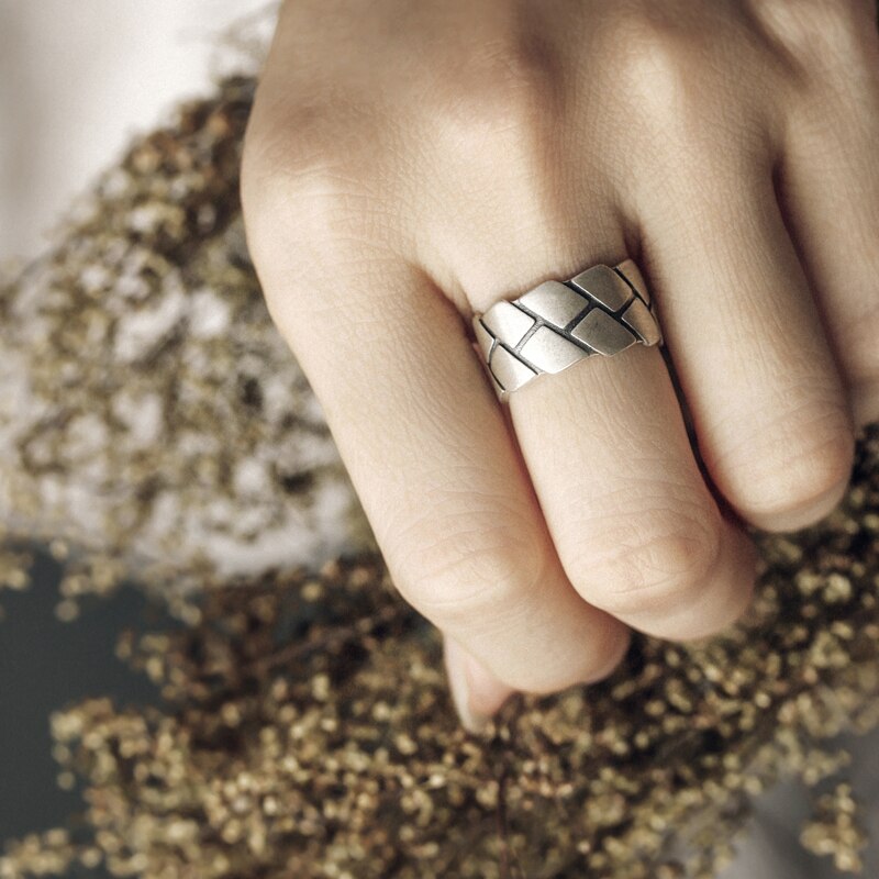 Serpent Scale Ring in 925 Silver 2 Serpent Scale Ring in 925 Silver - Image 2